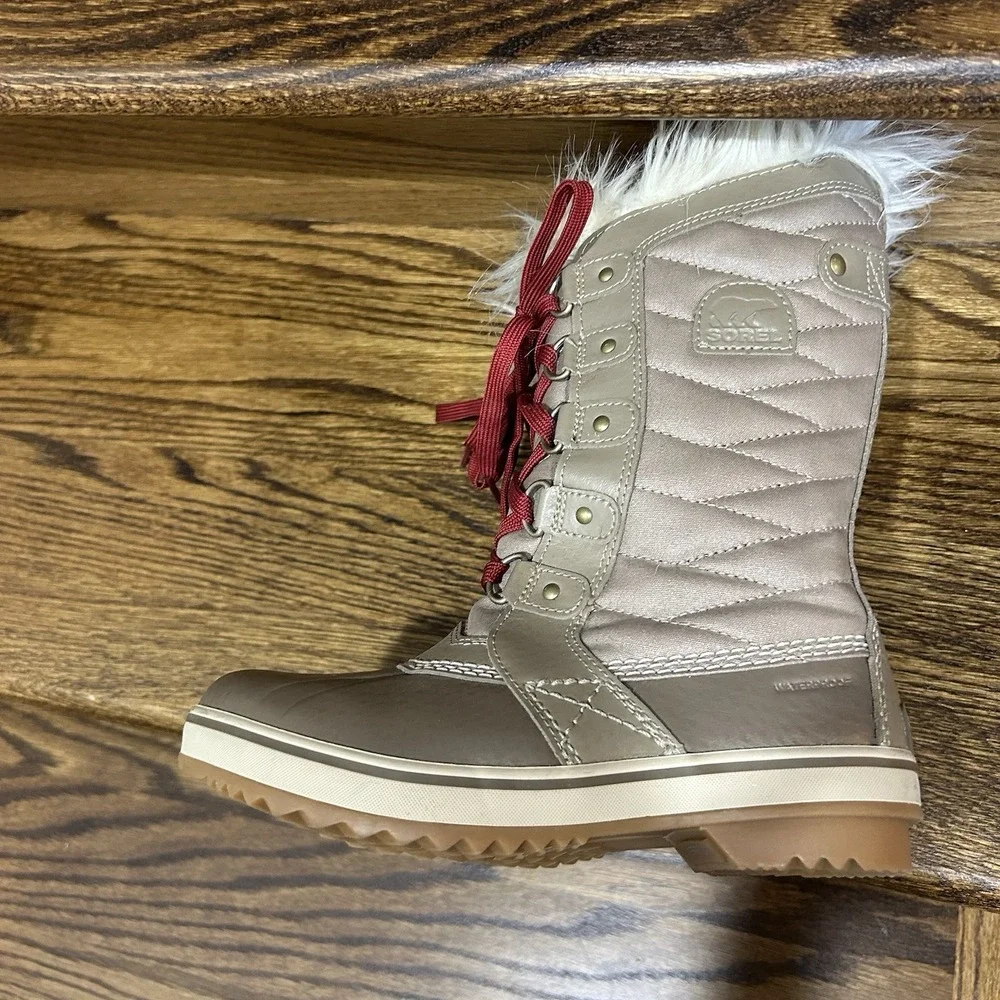 Sorel Girls' Mid-Calf Quilted Faux Fur Snow Boots US Size 3 Warm Waterproof